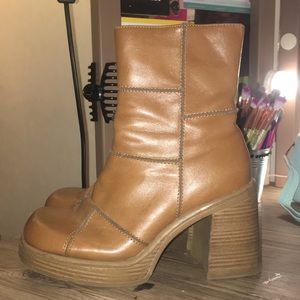 Transit 90s vintage chunky heel boot